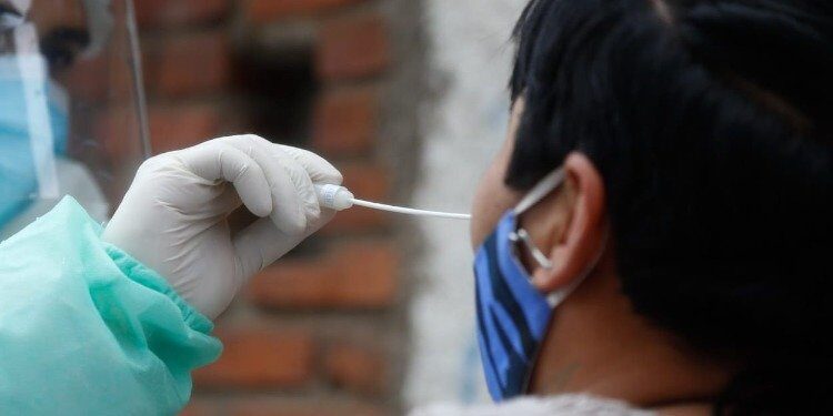 Covid: ¿Tercera ola? Suben los contagios, no los fallecidos. En Monte Hermoso seis casos detectados en siete días