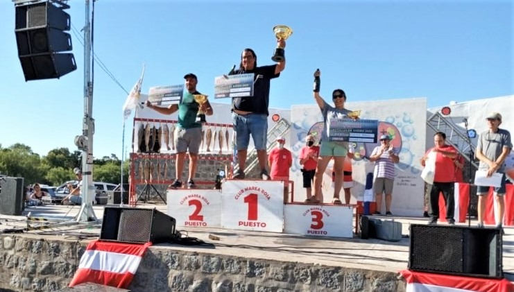 Concurso de pesca en Reta ganador montehermoseño