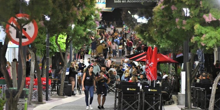 Peatonal Monte Hermoso