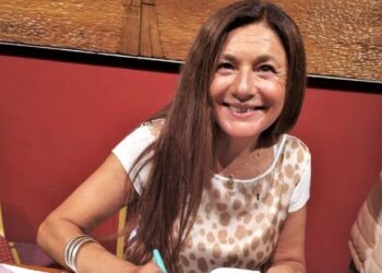 La escritora montermoseña María Antonia Zaragoza presentó su libro “Líneas del agua”