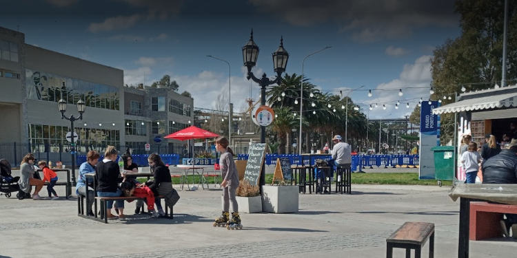 Puerto de Bahía Blanca feria y festejos de Carnaval