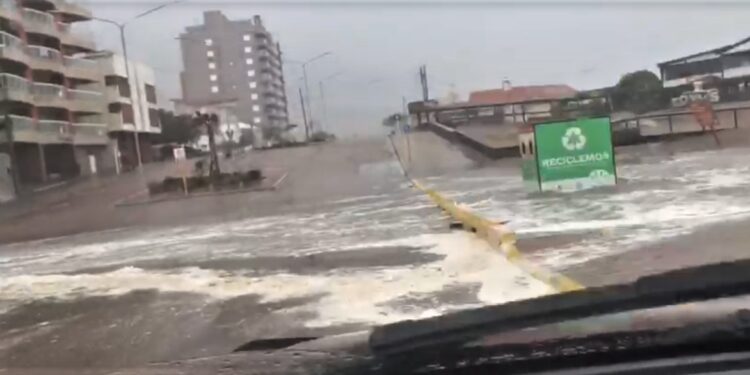 Temporal en Monte Hermoso