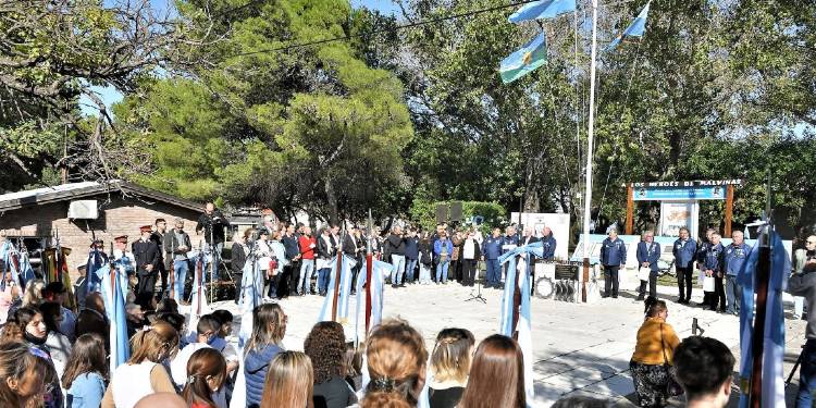 Acto Día del Veterano y de los Caídos en la Guerra de las Malvinas