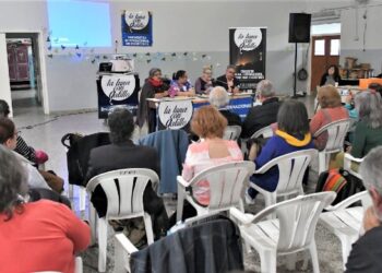 Encuentro de Escritores La Luna con Gatillo