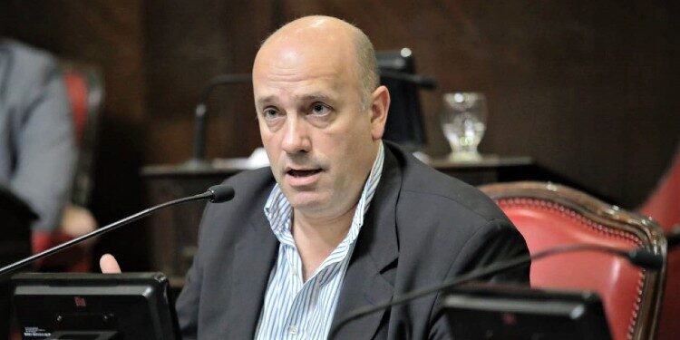 Senador Andrés De Leo