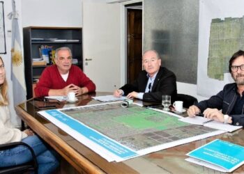 Reunión con funcionarios provinciales