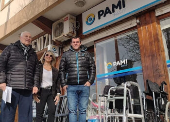 Entrega de equipamiento de PAMI para Sauce Grande