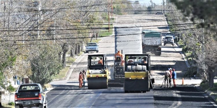 Obra de pavimentación