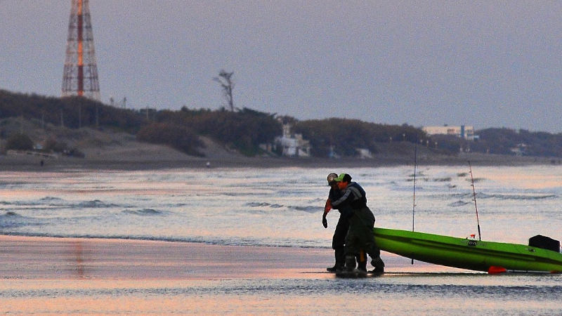 Pesca en la playa Monte Hermoso