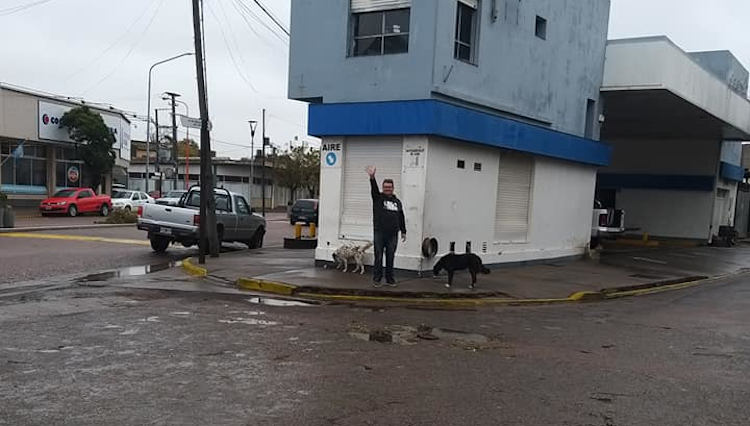 YPF de Monte Hermoso esquina Avenida Majluf