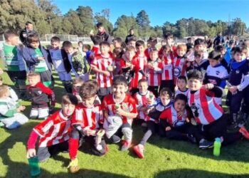 Estudiantes de la Plata en Monte Hermoso