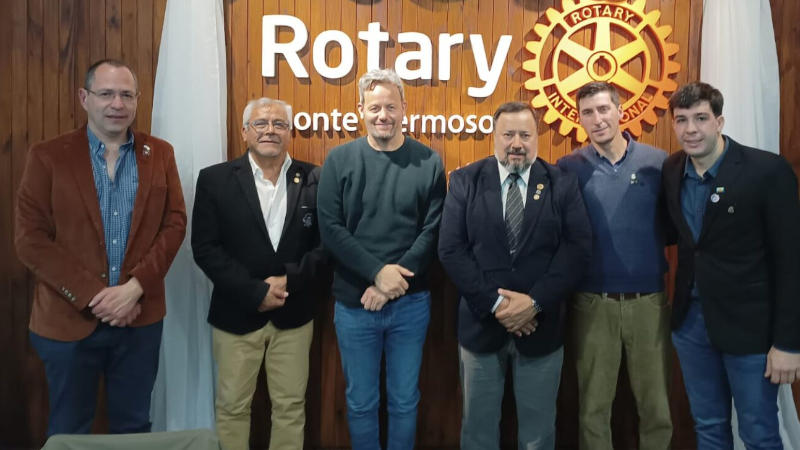 Renovación de autoridades del Rotary Club
