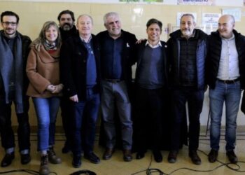 Marcos Fernández y Axel Kicillof en Gonzales Chaves