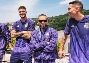 Camiseta alternativa de la Selección Argentina de Fútbol