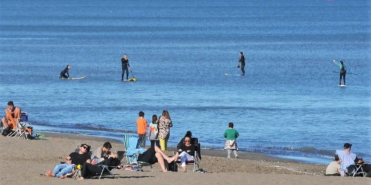 Playa en invierno en Monte Hermoso