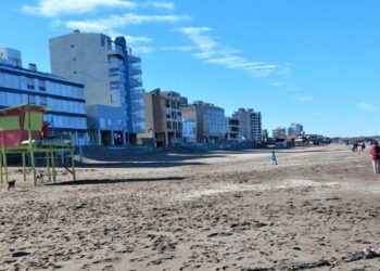 Mañana soleada en la playa