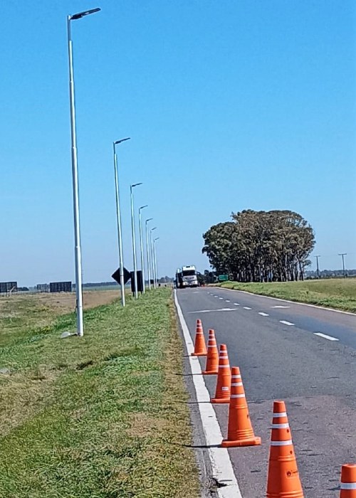 Luminarias en el acceso