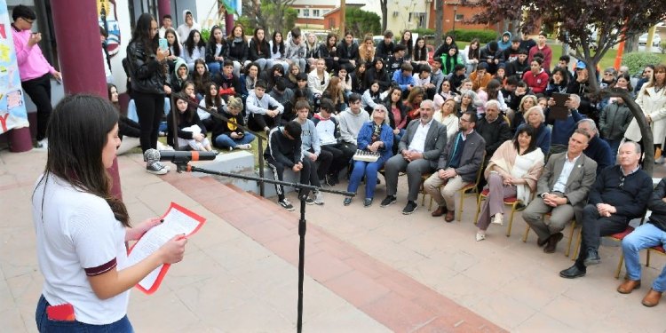 Relanzamiento de la radio de la Secundaria Nº1