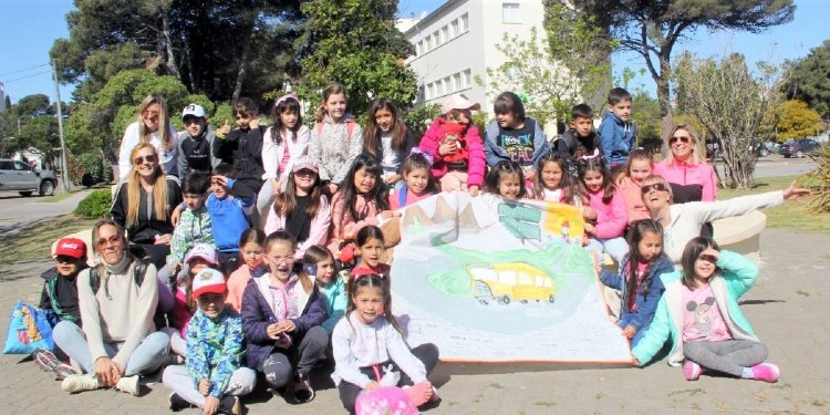 Viaje de niños de segundo grado de la Escuela Nº1