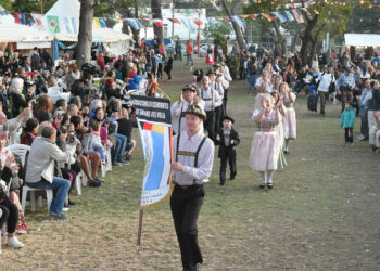 Fiesta de las colectividades desfile 2022