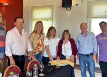 Siete familias de Monte Hermoso accedieron al título de propiedad de sus viviendas