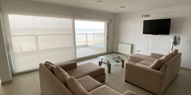 Alertas por las estafas en alquileres en la costa