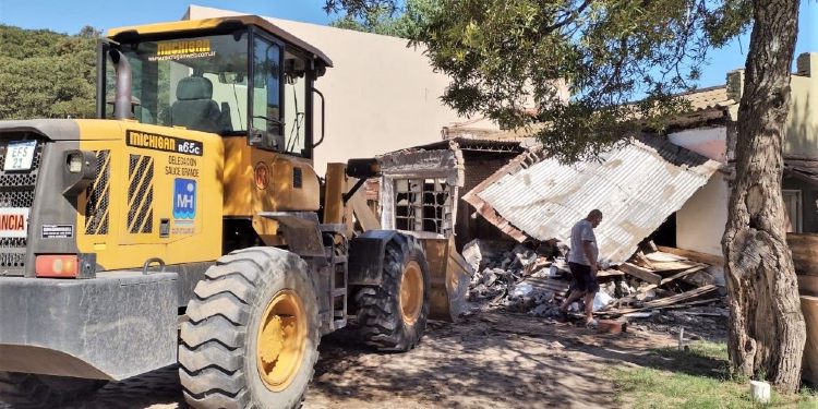 Demolición de la delegación municipal para darle lugar a una nueva