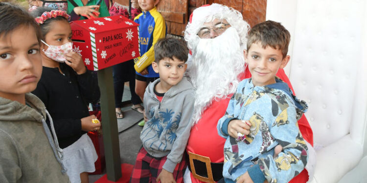 Papa noel en monte hermoso