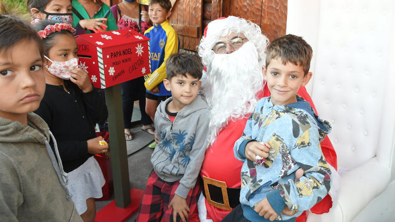 Papa noel en monte hermoso