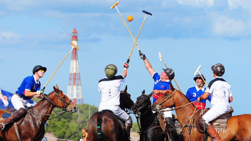 Torneo de polo en Monte Hermoso