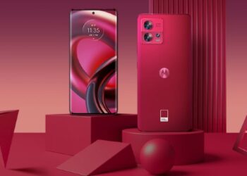 Viva Magenta - Color del 2023