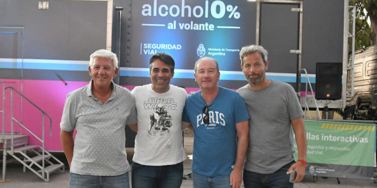 Camion itinerante de la agencia nacional de seguridad vial