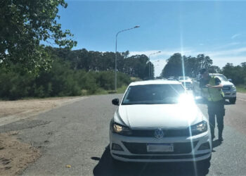 Ingreso a Monte Hermoso controles