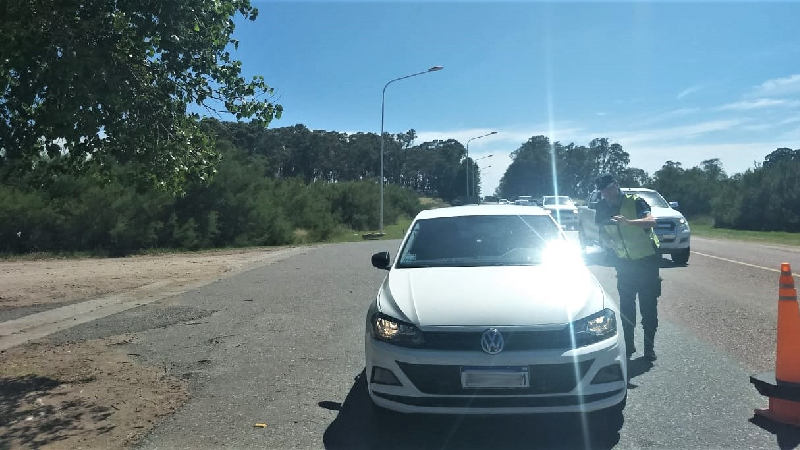 Ingreso a Monte Hermoso controles