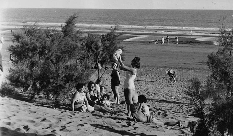 Playa de Monte Hermoso en la década de 1960