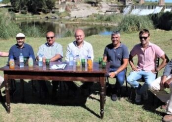 Reunión Raúl Reyes y Carlos Sánchez