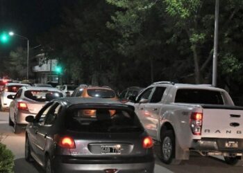 Semáforo en Avenida Majluf