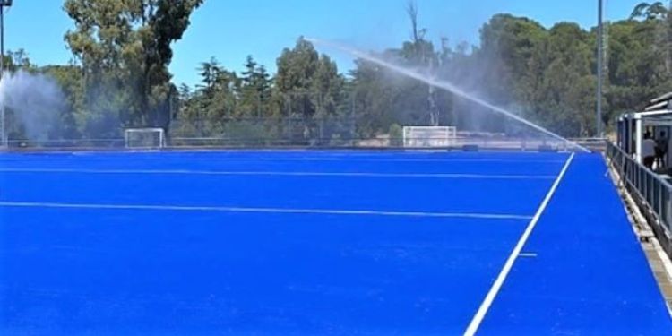 Cancha de hockey del Polideportivo municipal