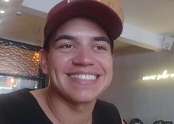 Esteban Adorno cantante en Monte Hermoso