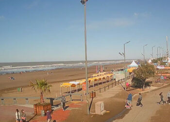 Playa céntrica de Monte Hermoso sábado 18