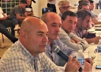 Raúl Reyes en el Foro de Intendentes Radicales