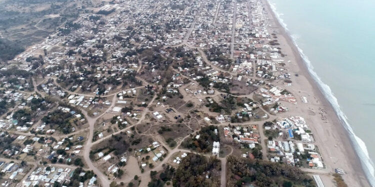 Vista aérea de la ciudad de Monte Hermoso