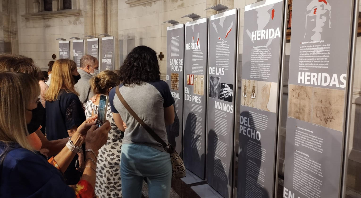 Exposición de la sábana santa de Turin en Bahía Blanca