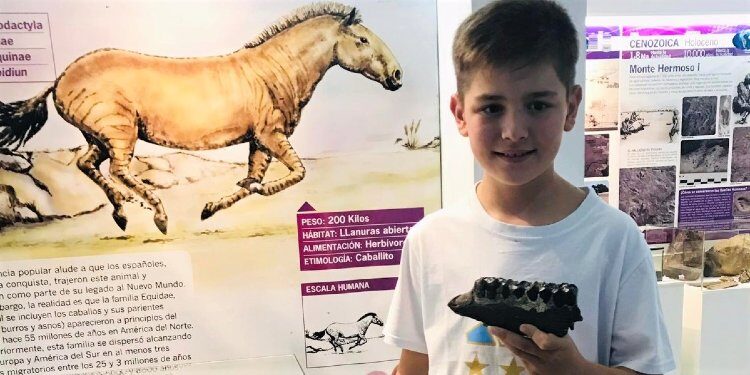 Felipe descubridor del fósil