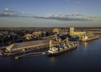 Puerto de Bahía Blanca vista aérea