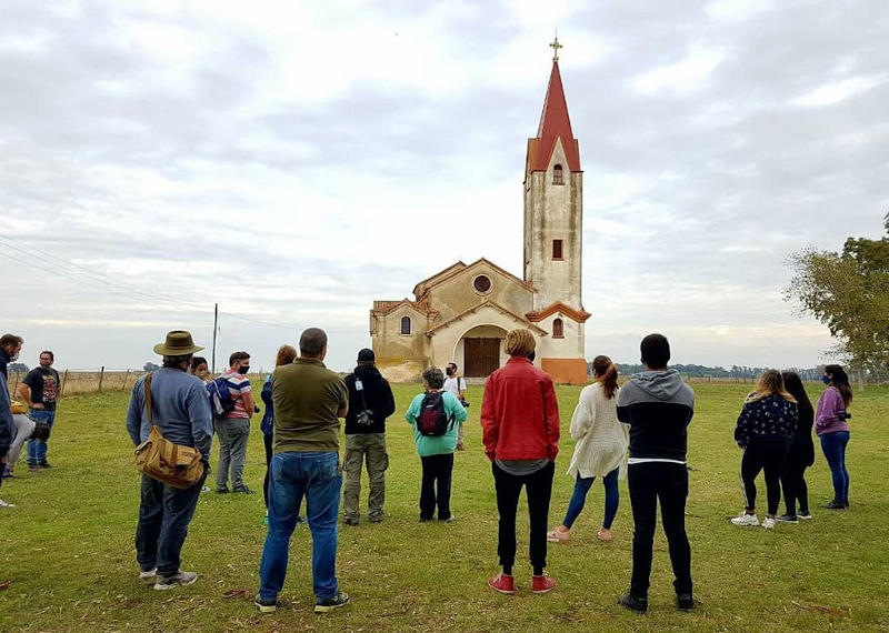 Turistas en el templo de San Mayol