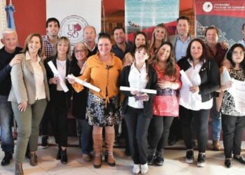 Acto de colación de grado. 14 nuevos egresados de la sede Monte Hermoso de la UPSO recibieron su diploma
