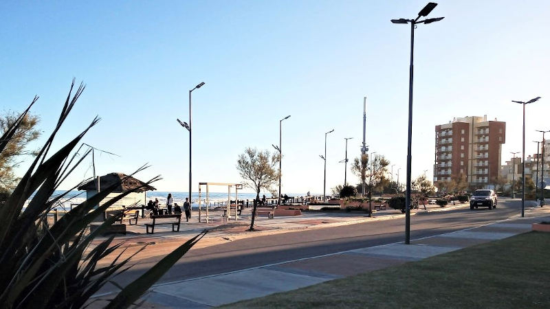 Costanera de Monte Hermoso vista a la playa