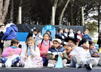 El sol del 25 brilló en la fiesta tradicionalista del Balneario Sauce Grande