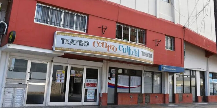 Teatro y centro cultural Monte Hermoso